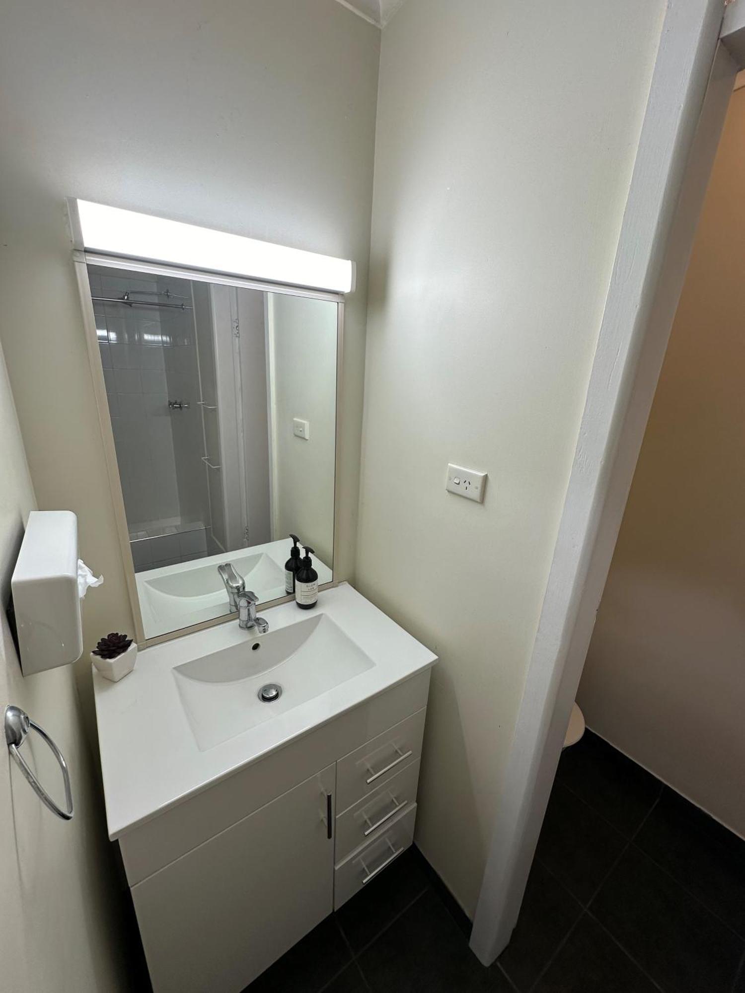 The Silver Bream Motel & Self Contained Units Mallacoota Exterior photo