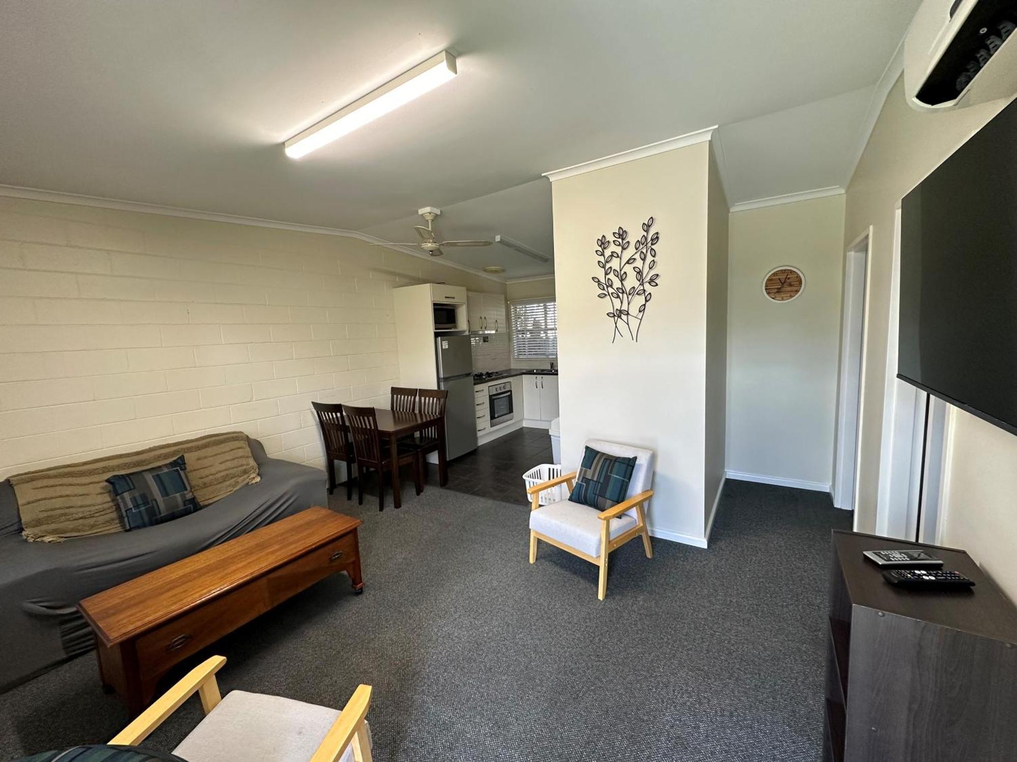 The Silver Bream Motel & Self Contained Units Mallacoota Exterior photo